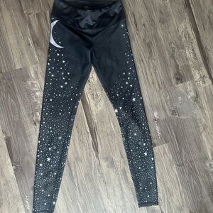 ALO Yoga Black Moon and Stars Leggings